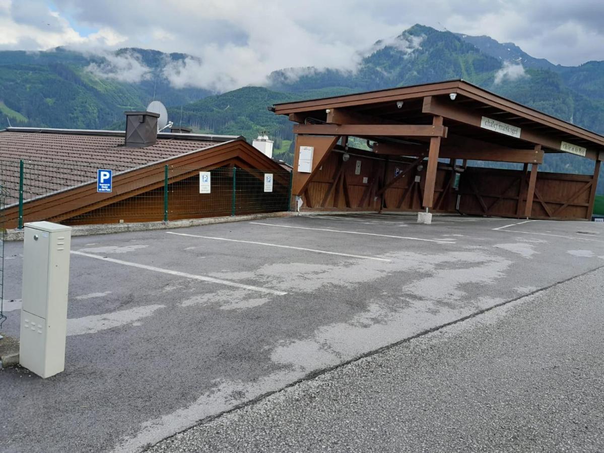 Chalet An Der Piste Kaprun Εξωτερικό φωτογραφία